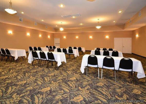 Quality & Near I-88 Hotel 2*