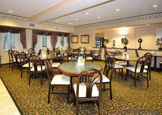 Hotel Quality & Near I-88