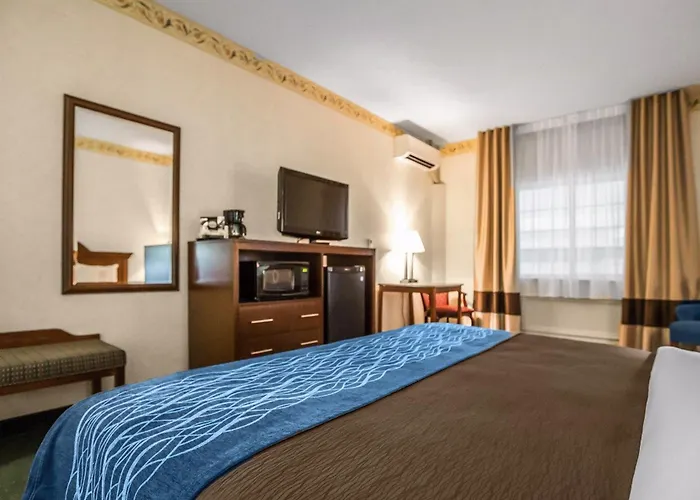 Quality Inn & Suites Dixon Near I-88