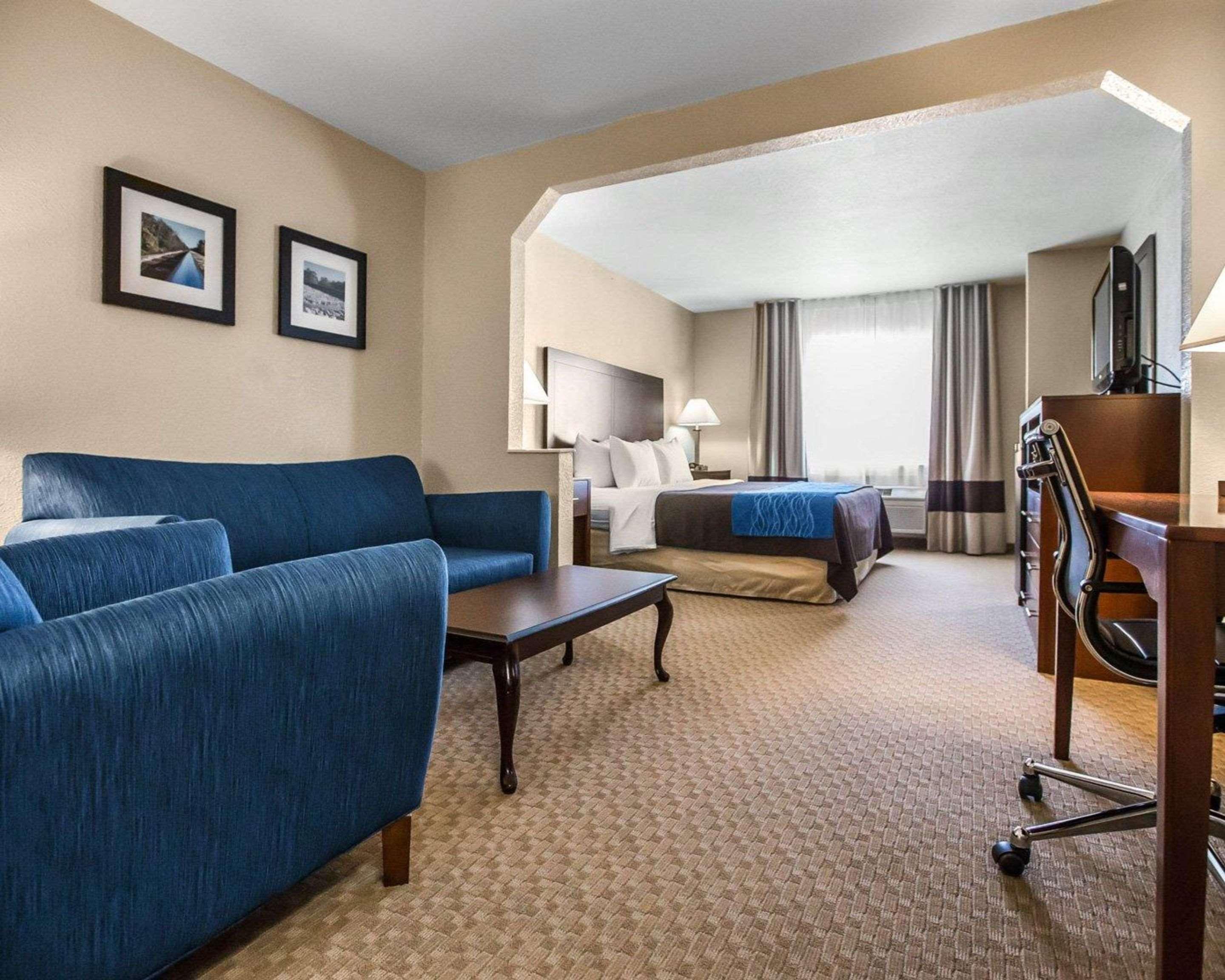 Quality & Near I-88 Hotel 2*
