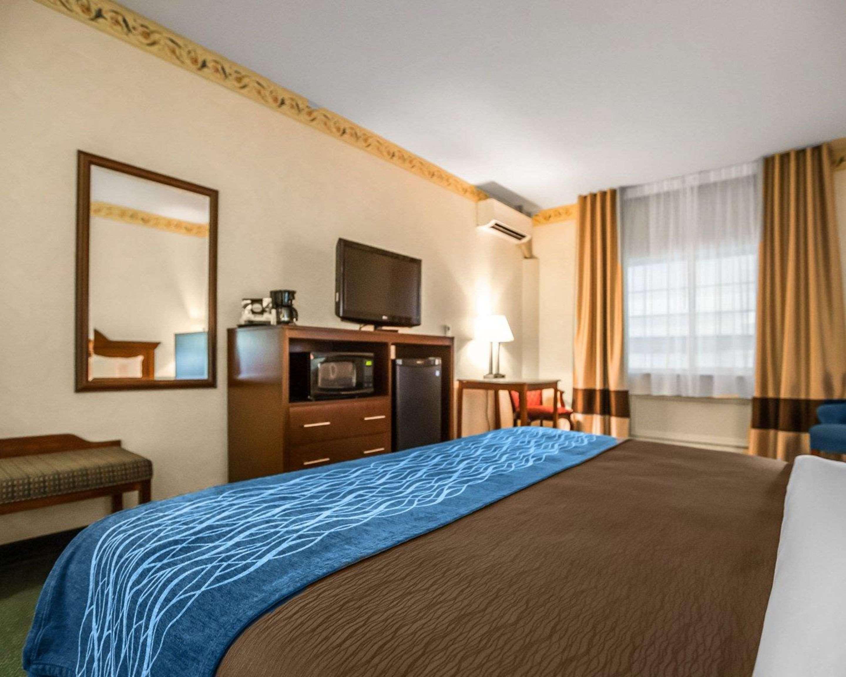 Quality & Near I-88 Hotel 2*