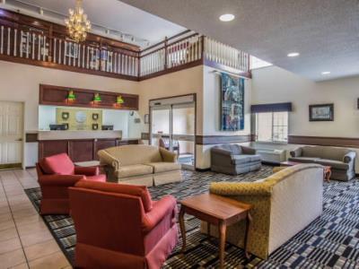 Hotel Quality & Near I-88